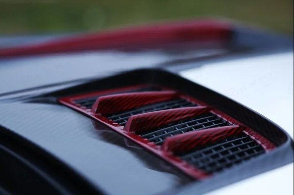 Koshi Carbon Luftauslass Motorhaube Carbon rot Mercedes Benz SLK R172